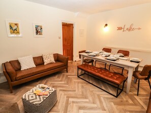 Interior - Waterhead Cottage (Ambleside)