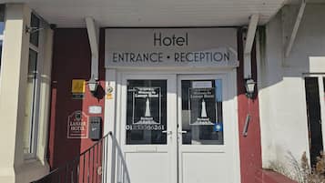 Overnatningsstedets facade