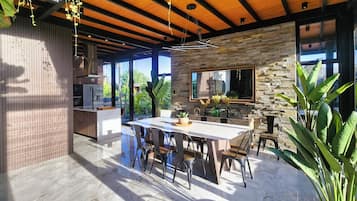 Rumah Deluks | Ruang makan