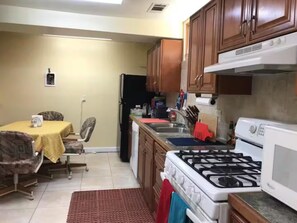 Mikroaaltouuni, uuni, liesi