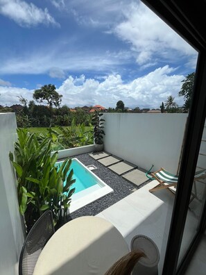 Pool - Brand New 1-Bedroom Villa with Beautiful Rice Field View in Canggu (Bali)