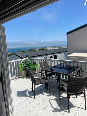 Outdoor dining - Waterside, Paignton - Holiday Accommodation 22105 (Paignton)