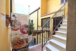 Basic Double Room | Interior - B&B L'INFIORESCENZA (Syracuse)