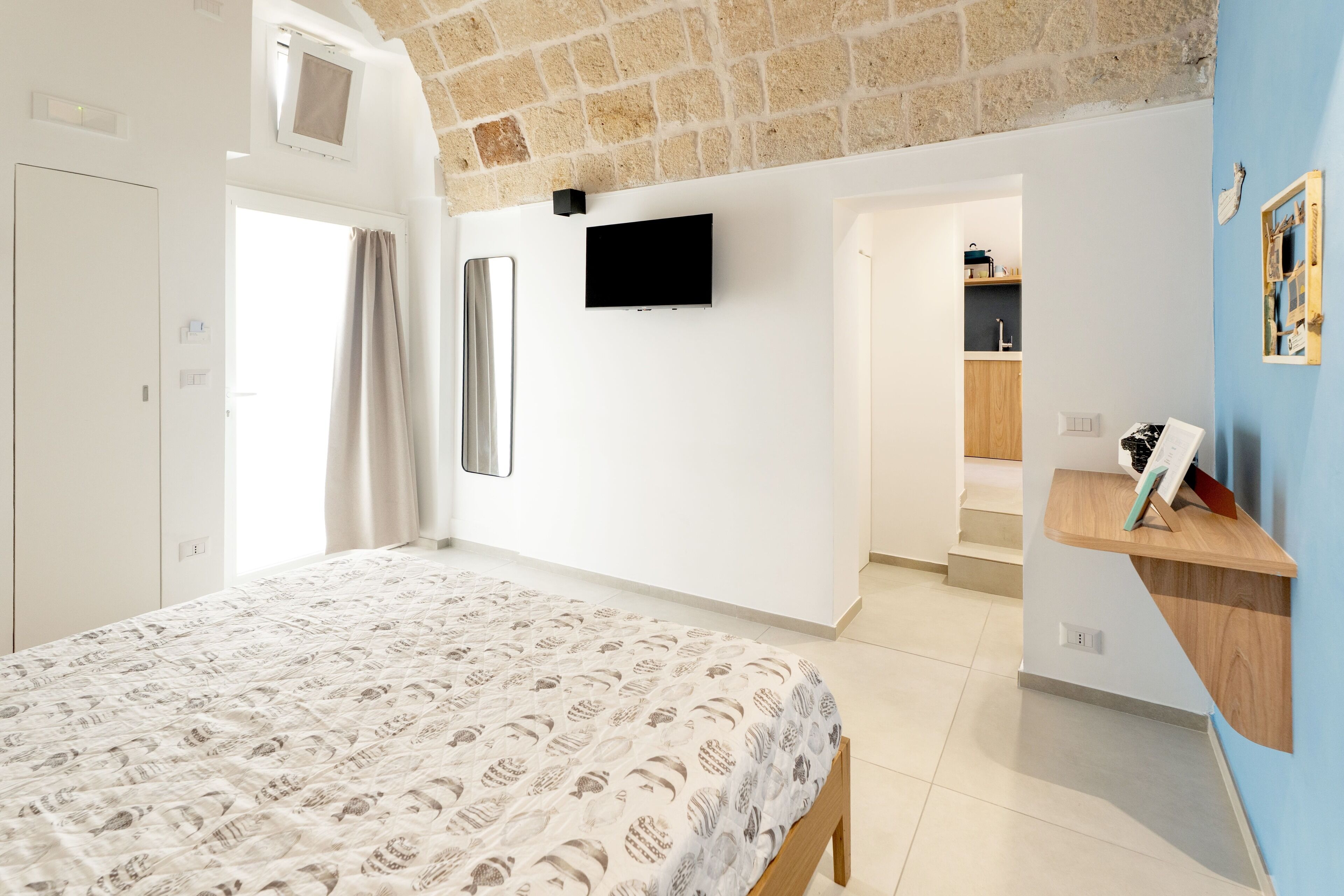 Strykjärn/strykbräda och sängkläder