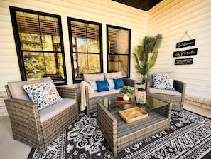Property grounds - Quiet Family Townhome Sleeps 8 Near Lynchburg w/ Screened-in Porch (Rustburg)