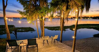 -Lakeshore Sunset Home with Heated Pool & Beachfront-