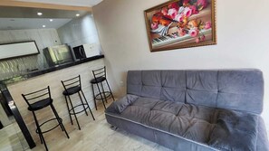Living area - 3-Bedroom, 2-Bathroom Apartment with BBQ (Rio das Ostras)
