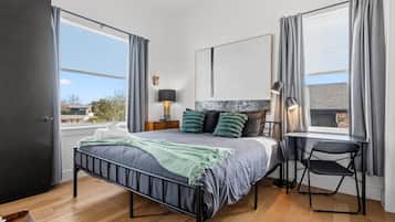 3 soverom, strykejern/-brett, wi-fi og sengetøy