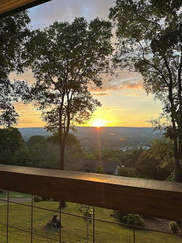 The VIEW !! Beautiful house on Big Ridge with spectacular view from front porch!