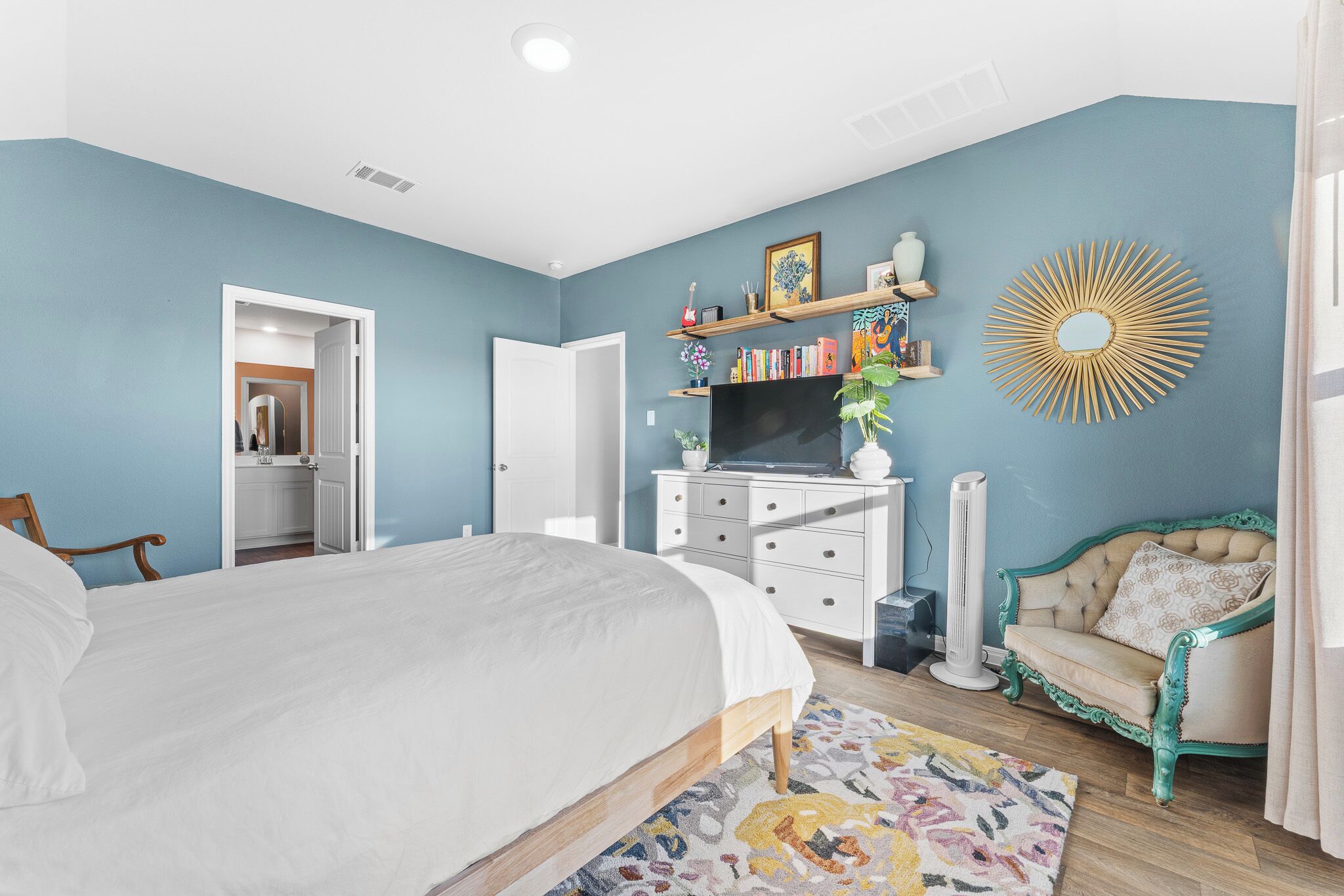 3 間睡房、熨斗/熨衫板、Wi-Fi、床單