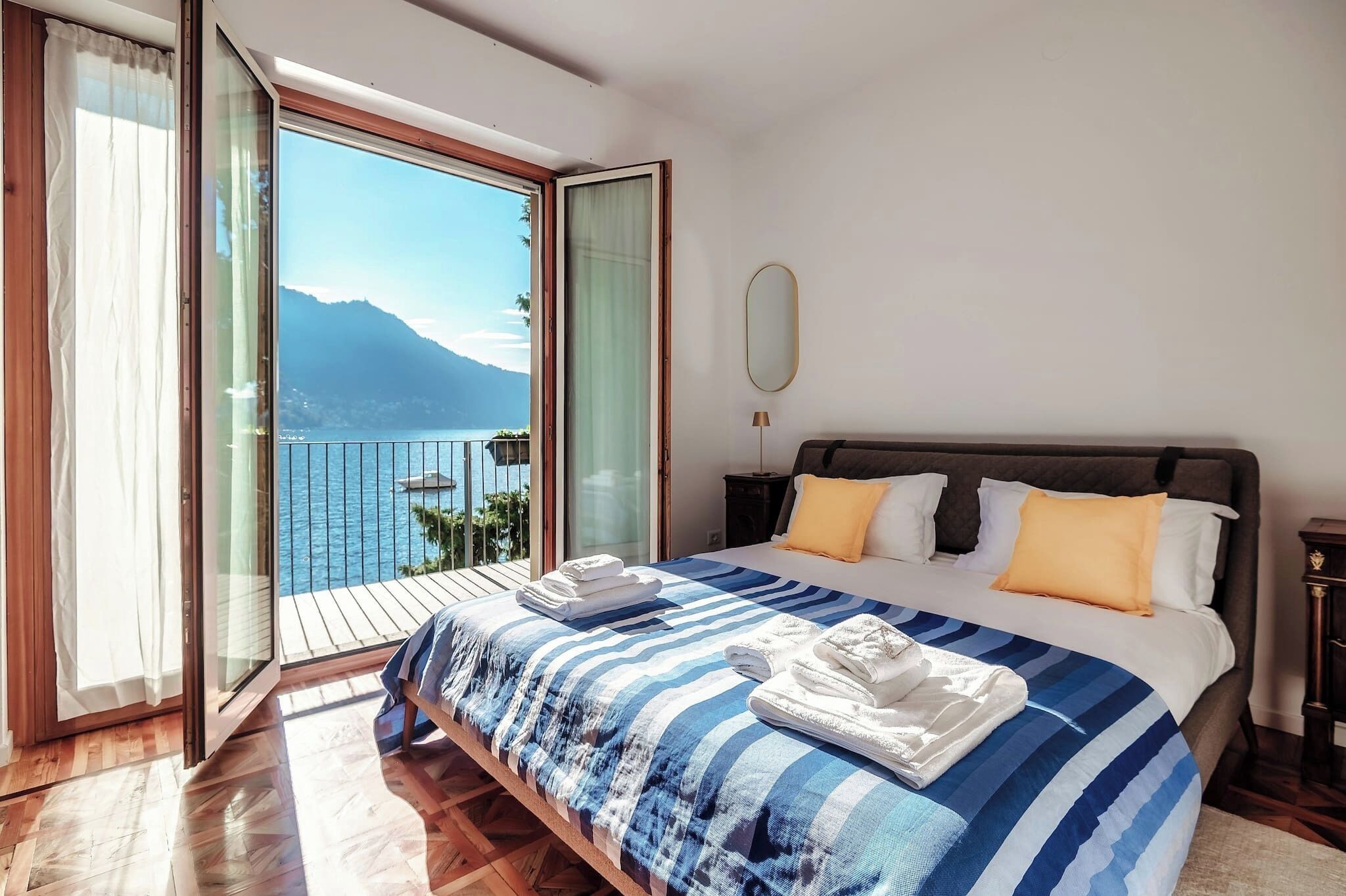 2 室のベッドルーム、アイロン / アイロン台、旅行用ベビーベッド、WiFi (無料)