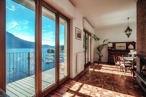 Interior - Villa Fisogni - La Sonnambula (Moltrasio)