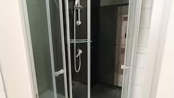 Family Apartment, City View | Bathroom