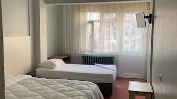 Standard Triple Room, Non Smoking | Desk, soundproofing