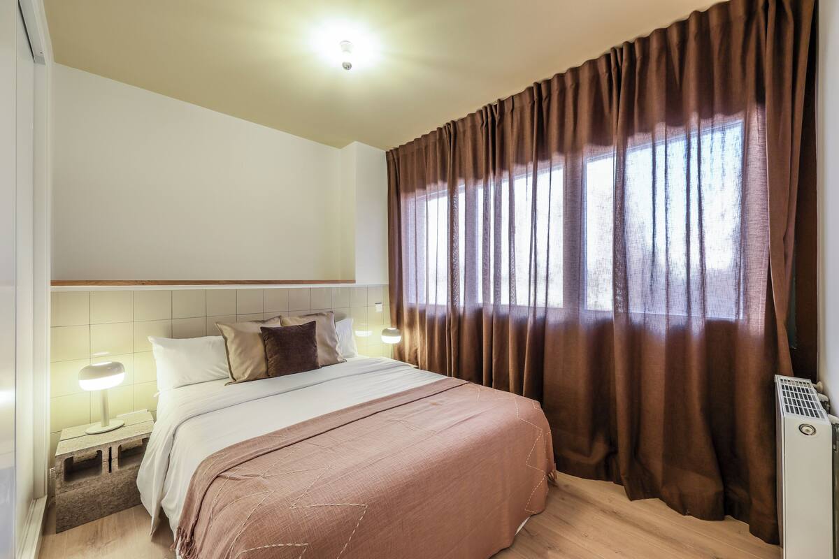 Departamento superior | Escritorio, espacio para trabajar con laptop y wifi gratis