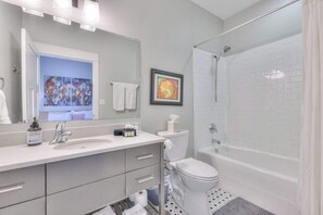 Regadera y secadora de cabello 