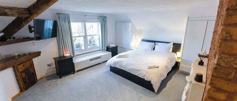 1 bedroom, iron/ironing board, internet, bed sheets