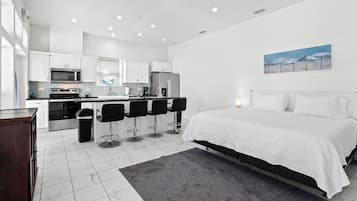 1 chambre, fer et planche à repasser, Wi-Fi, draps fournis