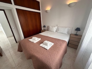4 bedrooms, free WiFi, bed sheets - Al-Gharb House - Sea View (Albufeira)