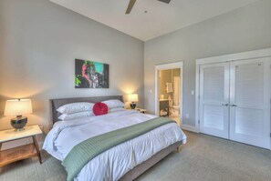 1 quarto, ferros/tábuas de passar roupa, Wi-Fi, roupa de cama