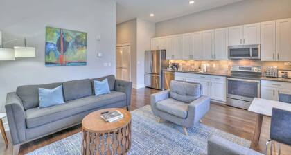 1-BR Studio Condo in 12 South I Unit 203