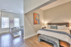 1 habitación, tabla de planchar con plancha, wifi y ropa de cama
