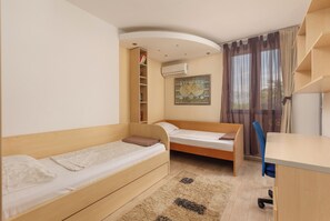 3 bedrooms, iron/ironing board, WiFi, bed sheets - Lux 3-bedroom Apartment With Sea View 900m from Historic Old Town Centre (Kotor)