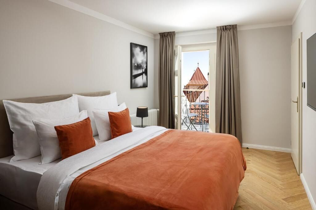 Select-Comfort-Betten, Minibar, Zimmersafe, Schreibtisch