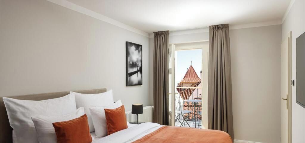 Select-Comfort-Betten, Minibar, Zimmersafe, Schreibtisch