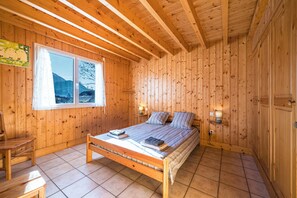 Iron/ironing board, WiFi, bed sheets - Le Noyeray - Montagne - Proche Annecy (Faverges-Seythenex)