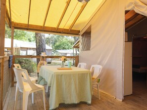 Buiten dineren