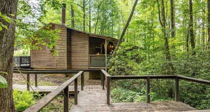 The Lost Compass - Suite #2 - Cozy Cabin Retreat