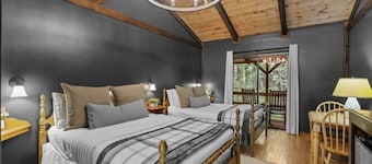 The Lost Compass - Suite #2 - Cozy Cabin Retreat