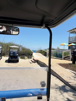 Property grounds - 3 Bedroom Beach House in Gated Community w/Golf Cart and Private Beach Parking (surfside beach)