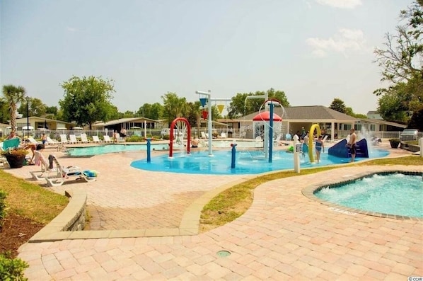 Indoor pool, outdoor pool - 3 Bedroom Beach House in Gated Community w/Golf Cart and Private Beach Parking (surfside beach)