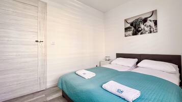 Comfort Apartment, Balcony | Blackout drapes, iron/ironing board, free WiFi
