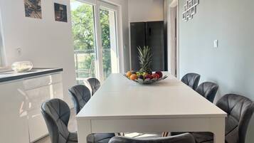 Comfort Apartment, Balcony | Dining