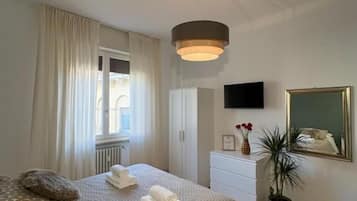 Blackout curtains, iron/ironing board, free WiFi