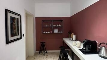 Eenvoudige kamer | Interieur