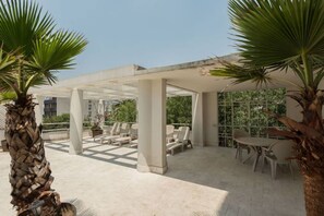 Outdoor dining - Condesa Residence Campeche 2 (Mexico City)