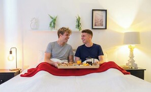Luxury Double Room, Mountain View | Free WiFi - B&B RIO GRANDE (Massarosa)