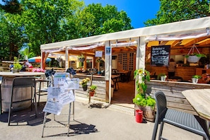 Outdoor dining - Bréhadour - Privilège 4 - 8p (2) (Guérande)
