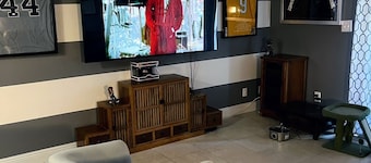 Cozy 1-bedroom condo with AC in gorgeous Boca Raton