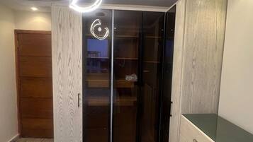 2 chambres, fer et planche à repasser, Wi-Fi gratuit