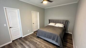 2 bedrooms, WiFi, bed sheets