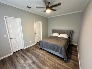 2 habitaciones, wifi, ropa de cama y acceso para silla de ruedas 