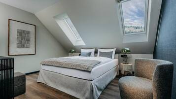 Standard-Doppelzimmer | Zimmersafe, Verdunkelungsvorhänge, schallisolierte Zimmer