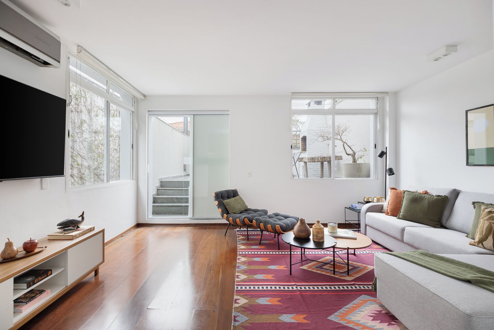 Hus, terrasse, byutsikt | Oppholdsområde