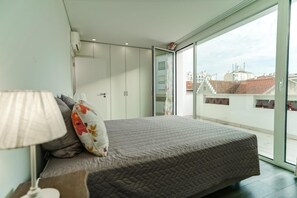 3 dormitorios, tabla de planchar con plancha, wifi y ropa de cama