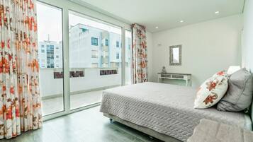 3 dormitorios, tabla de planchar con plancha, wifi y ropa de cama